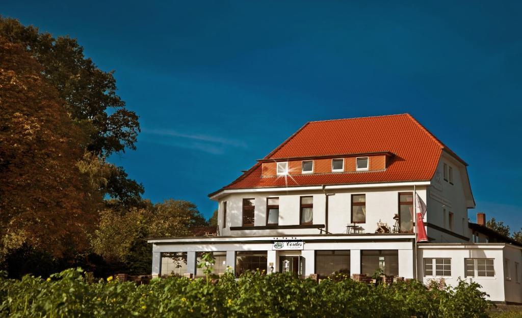 Akzent Hotel Cordes & Restaurant Am Rosengarten Sottorf Esterno foto
