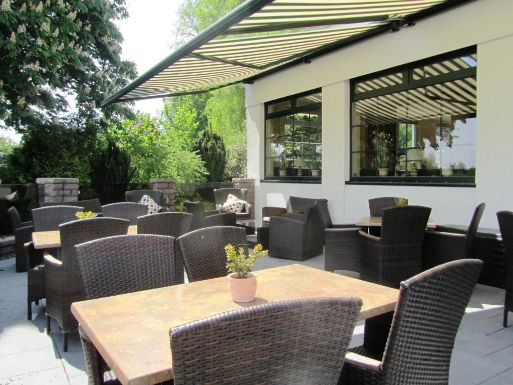Akzent Hotel Cordes & Restaurant Am Rosengarten Sottorf Esterno foto