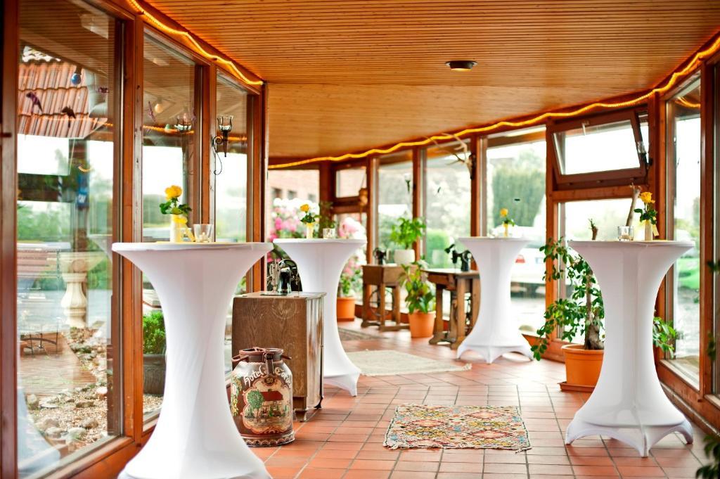 Akzent Hotel Cordes & Restaurant Am Rosengarten Sottorf Esterno foto