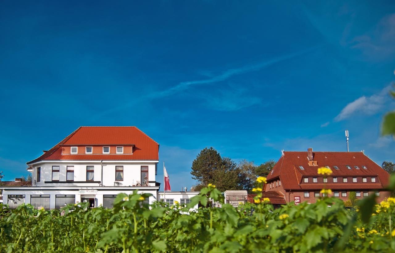 Akzent Hotel Cordes & Restaurant Am Rosengarten Sottorf Esterno foto